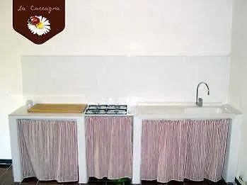 Casale Valentini 마리나 팔멘세
